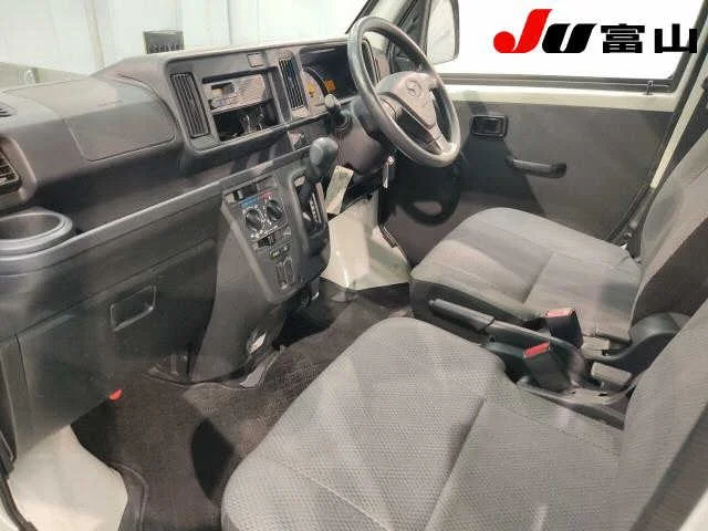 Daihatsu Hijet Cargo S331V 2019